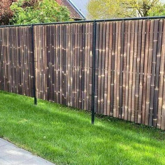 Bamboe schutting Giga als afscheiding van de tuin